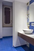 <strong>mobile lavabo, essenza </strong> design: merA architetti Arredo Bagno