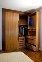 <strong> guardaroba, essenze </strong> <br> design: Francesco Zaccaria Camere da Letto